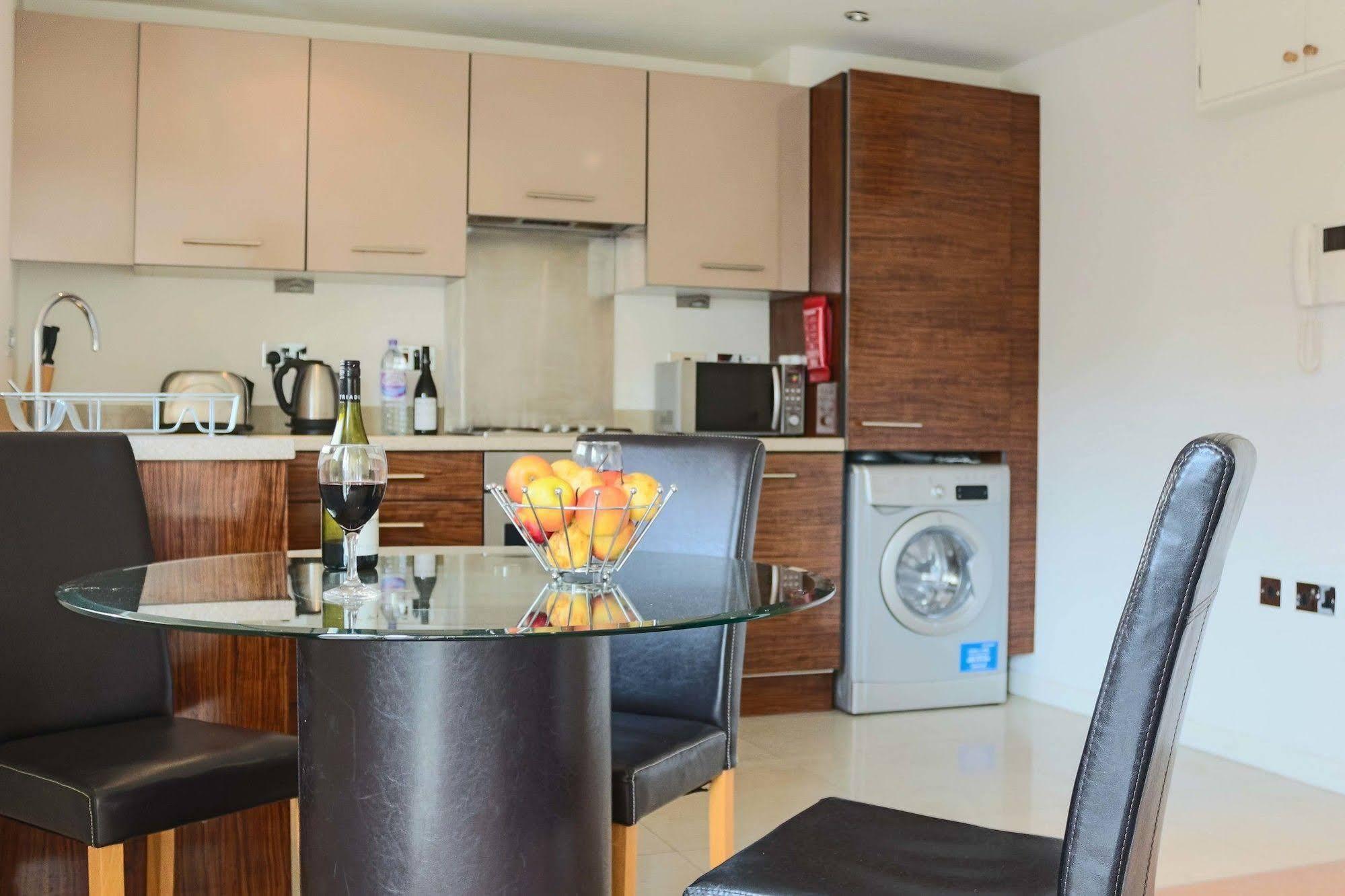 Southampton Serviced Apartments Exteriör bild