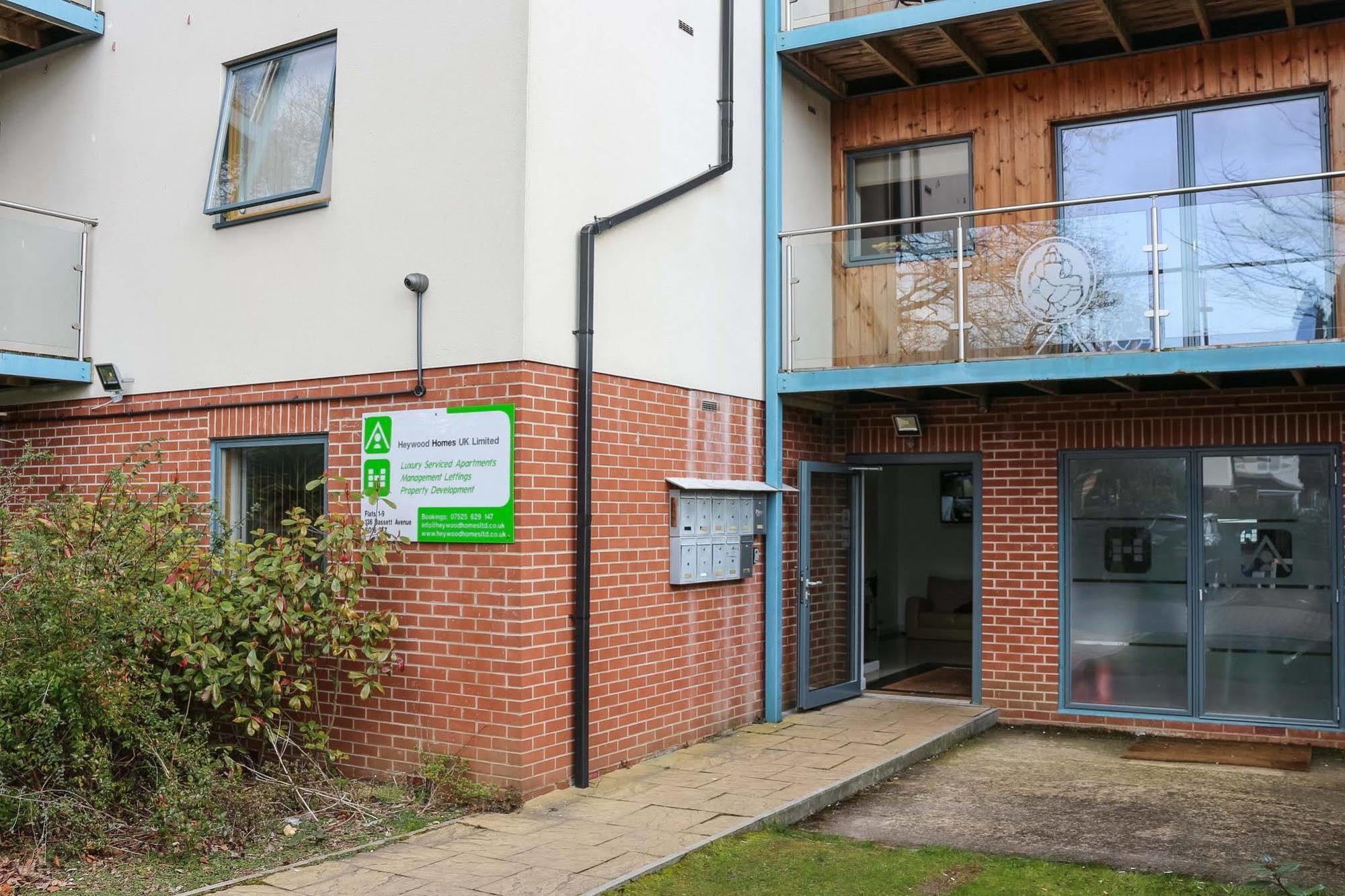 Southampton Serviced Apartments Exteriör bild